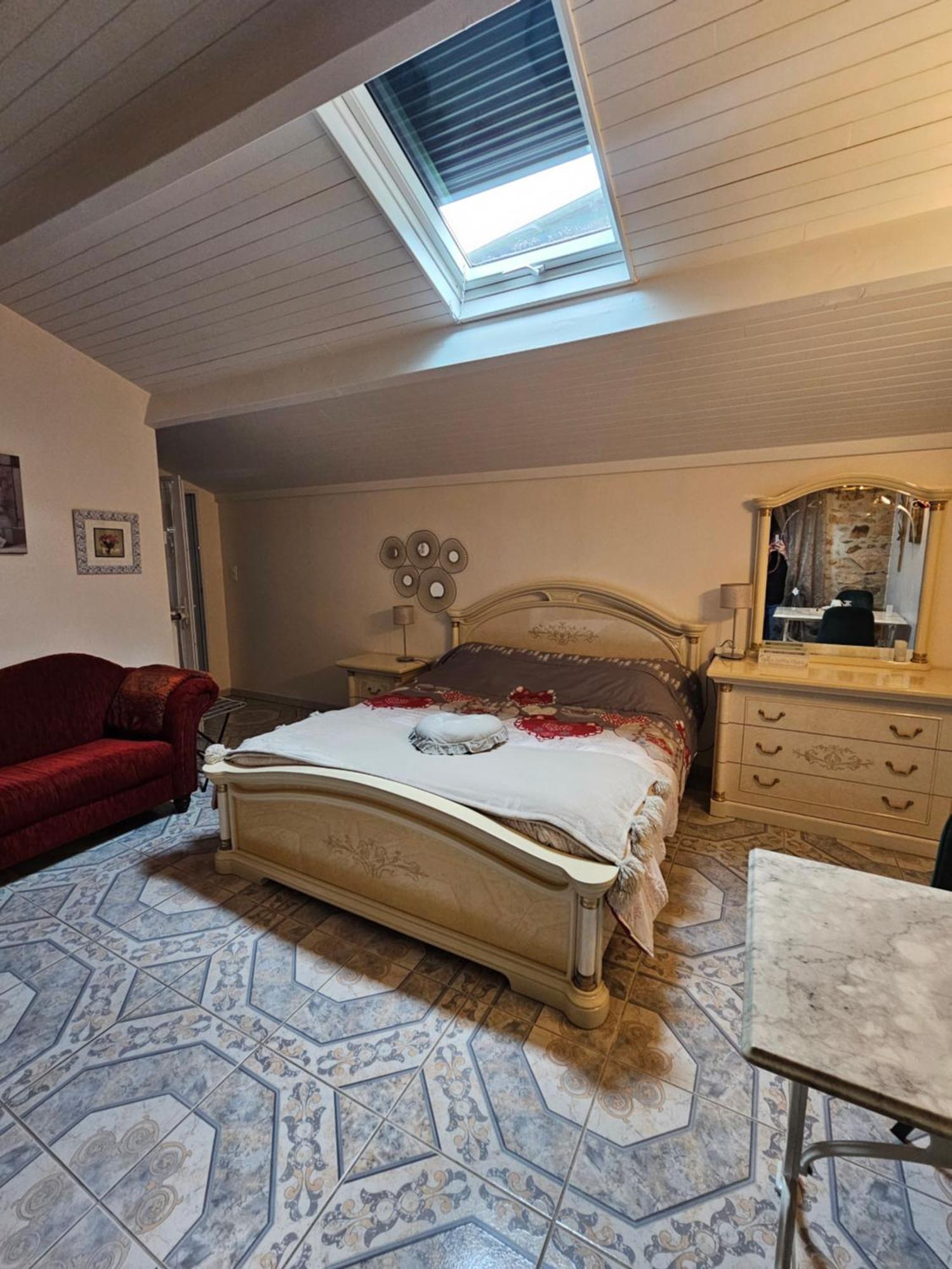 Le Domaine Des Tuillieres Bed & Breakfast Masleon Exterior photo