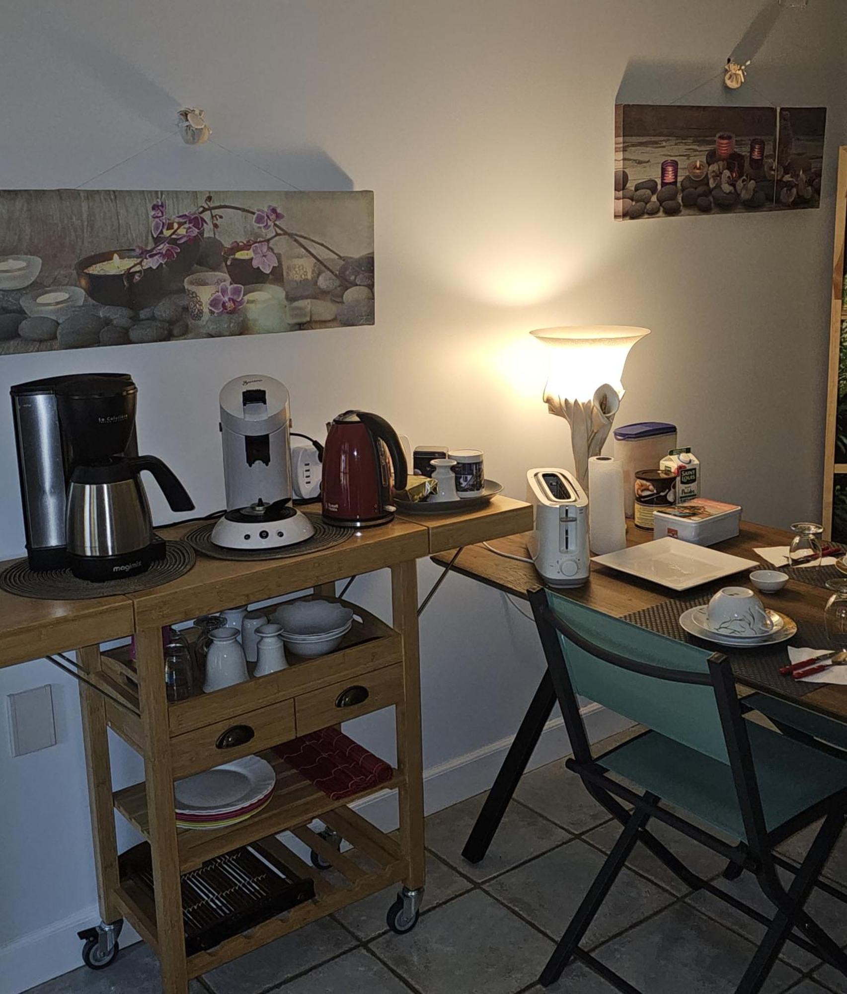 Le Domaine Des Tuillieres Bed & Breakfast Masleon Exterior photo